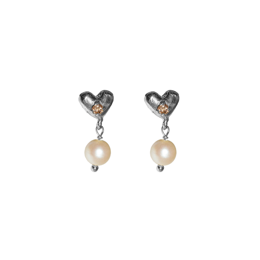 Silver Maga Pearl Earrings